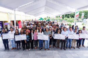 Respalda Lupita Cuautle oficios y saberes comunitarios con apoyos económicos e inclusión financiera