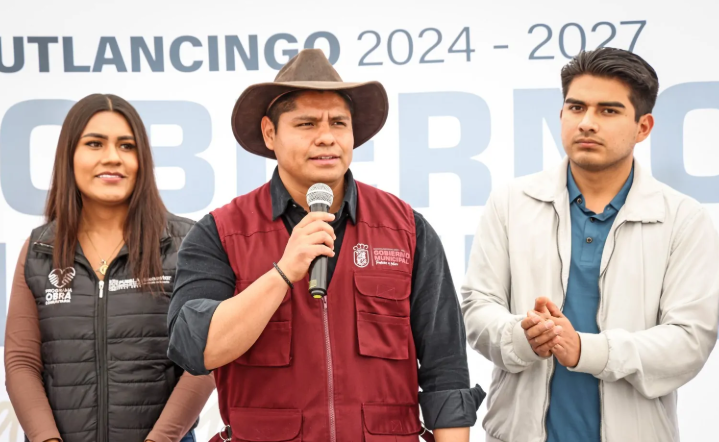 Autoridades entregan obra y benefician a vecinos de San Isidro