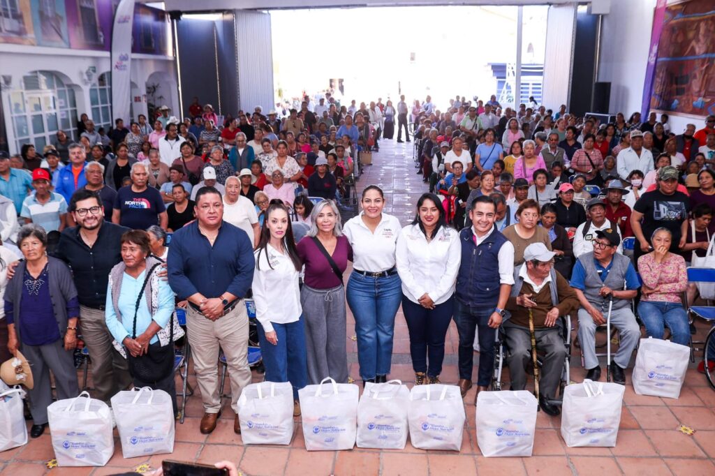 - Los apoyos alimentarios beneficiarán a más de 15 mil habitantes del municipio  San Andrés Cholula, Puebla. – La presidenta municipal, Lupita Cuautle, llevó a cabo la primera entrega de apoyos alimentarios del programa “Con Rumbo a una Mejor Nutrición”, beneficiando de manera directa a familias de la cabecera municipal.  Durante el evento, la edil destacó que esta entrega forma parte de un esquema integral que contempla cinco entregas a lo largo del año 2026, con el objetivo de garantizar el acceso a una alimentación nutritiva y de calidad para los sectores más vulnerables.  Asimismo, Cuautle Torres informó que este programa no solo se llevará a cabo en la cabecera municipal, sino que se extenderá de manera progresiva en todas las juntas auxiliares, inspectorías y la Delegación Atlixcáyotl, asegurando que el apoyo llegue a cada rincón del municipio.  En esta primera etapa, realizada en el Auditorio Municipal, se efectuaron 440 entregas directas, impactando indirectamente a más de mil 300 personas, principalmente adultos mayores, personas con discapacidad y familias en situación de pobreza multidimensional.  Con una inversión significativa para este ejercicio fiscal, el programa “Con Rumbo a una Mejor Nutrición” busca beneficiar a miles de familias, consolidándose como una de las estrategias clave del gobierno municipal para fortalecer el bienestar social en San Andrés Cholula.